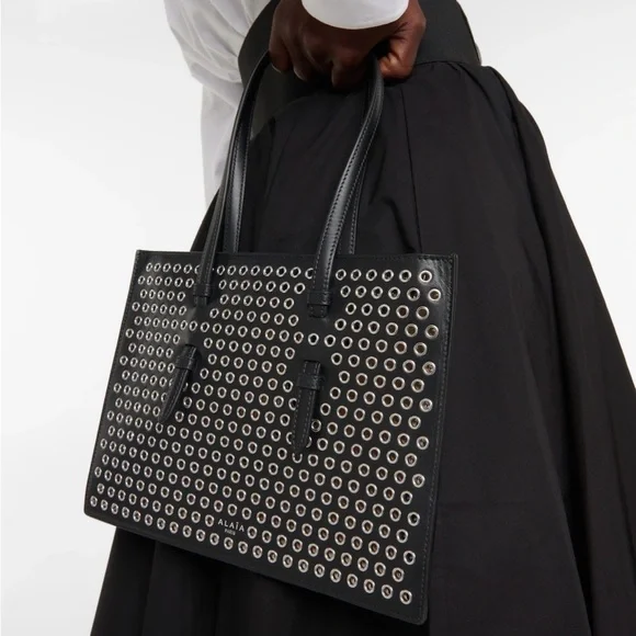 ALAÏA Mina Small perforated leather tote bag - Picture 2 of 14